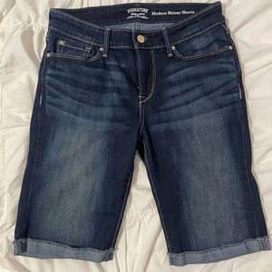 Levi’s modern skinny short dark blue